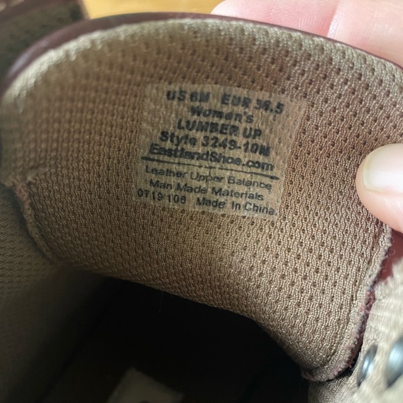 Eastland Women’s Lumber Up Moc Toe Boot - Picture 5 of 6